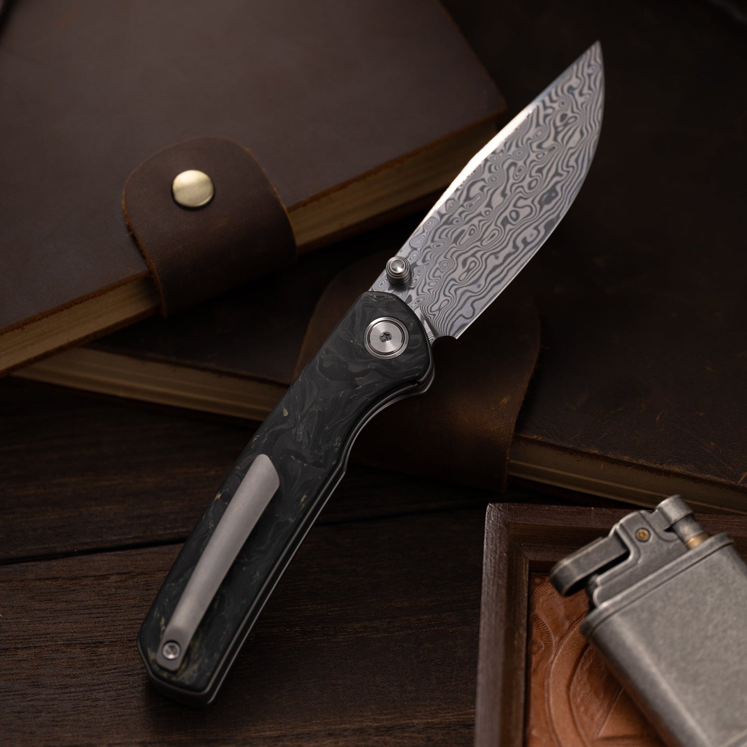 M070-DS Folding Knife(3.07''+Damascus+Carbon fibre)-Liner Lock-thumb stud-OLITANS