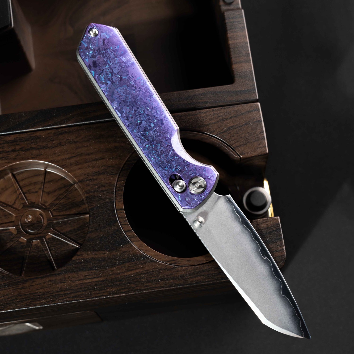 Imperial Penguin M060(3.35''+SLD Magic+Crystallized Titanium)-Axis lock-thumb stud