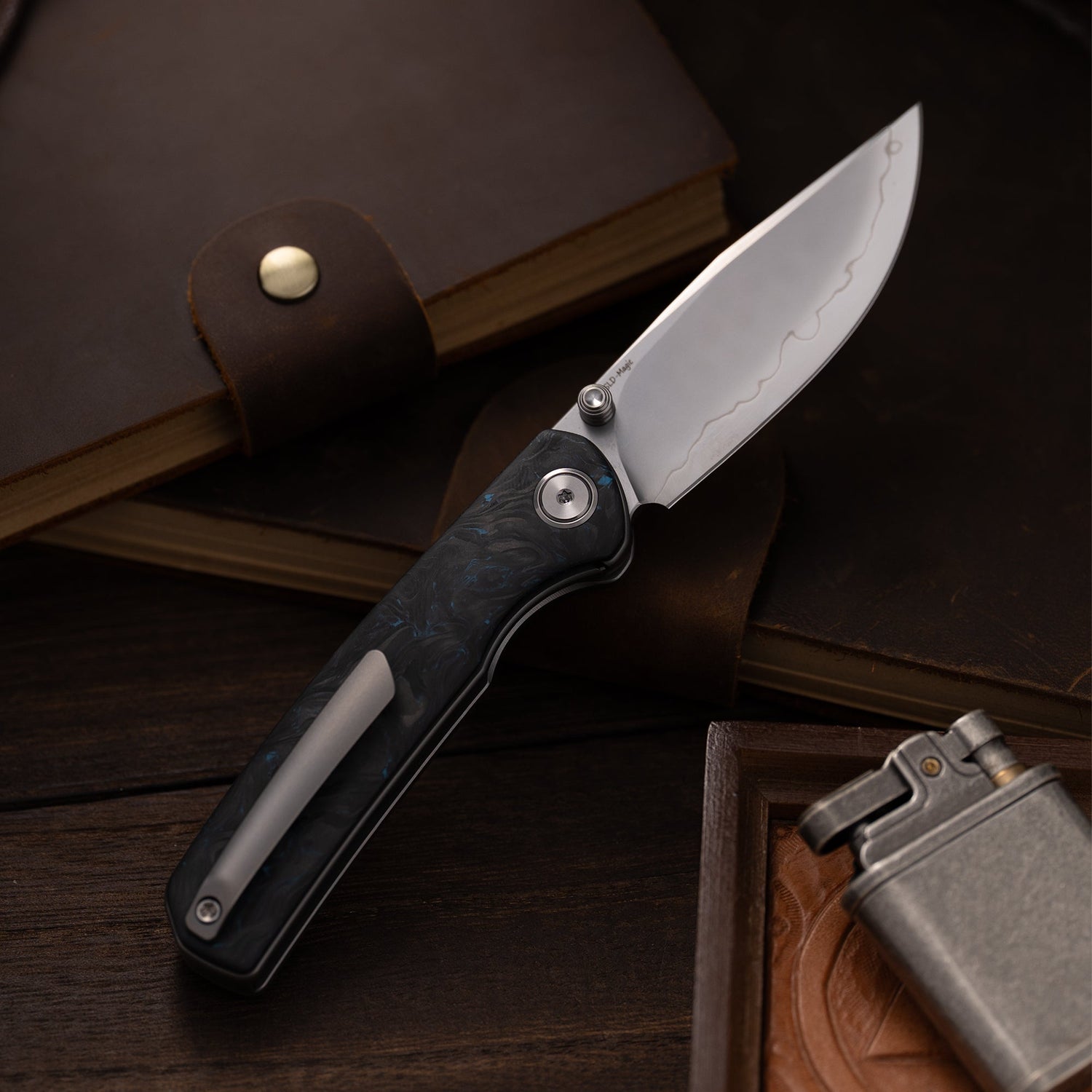 M070-SLD Folding Knife(3.07''+SLD Magic+Carbon fibre)-Liner Lock-thumb stud-OLITANS