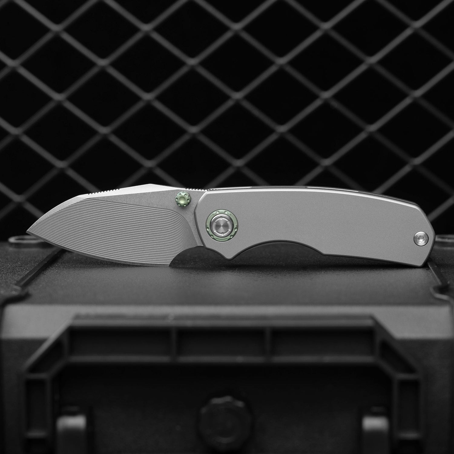 Mini Ti-Mastiff T074（ 2.36'' + Bohler M390 + Step milled+Titanium ）Folding Knife