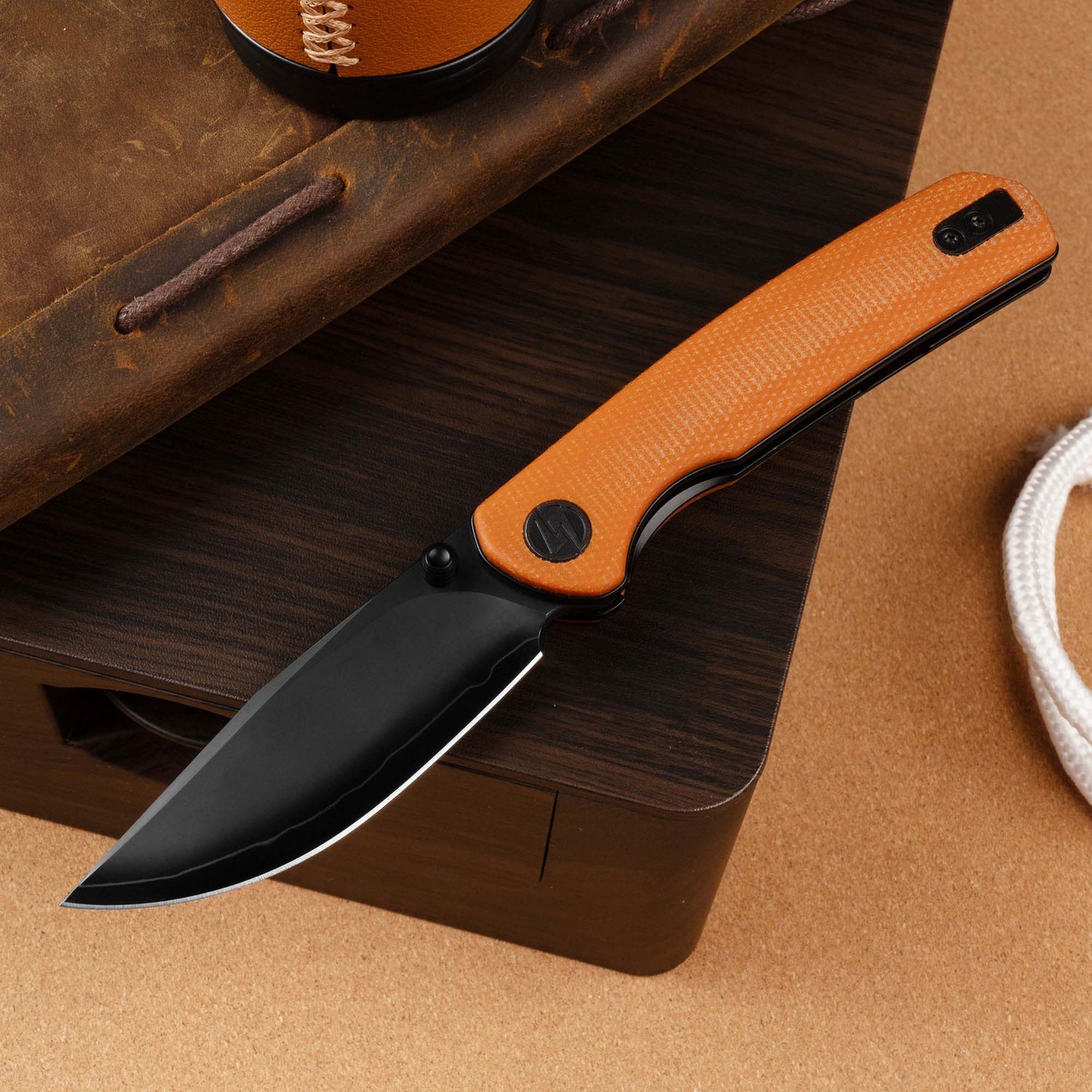 Gecko SE G080 (3.07''+SLD Magic+PVD+Orange Micarta)-Liner Lock-thumb stud