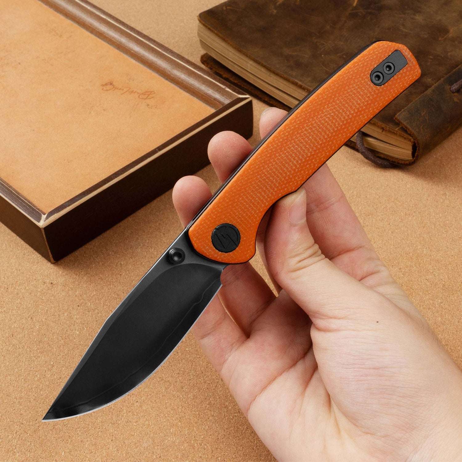 Gecko SE G080 (3.07''+SLD Magic+PVD+Orange Micarta)-Liner Lock-thumb stud