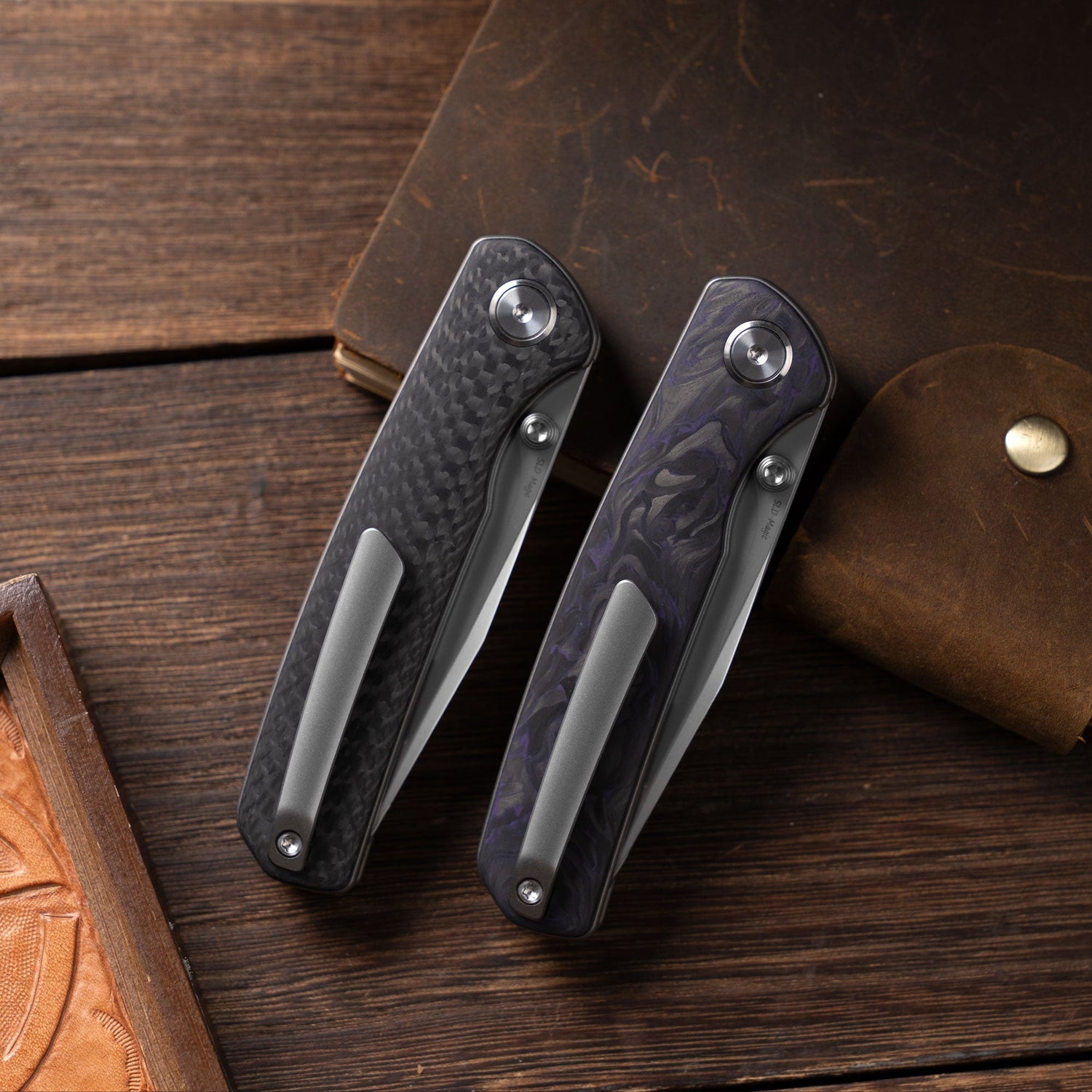 Gecko M070 (3.07''+SLD Magic+Carbon fibre)-Liner Lock-thumb stud