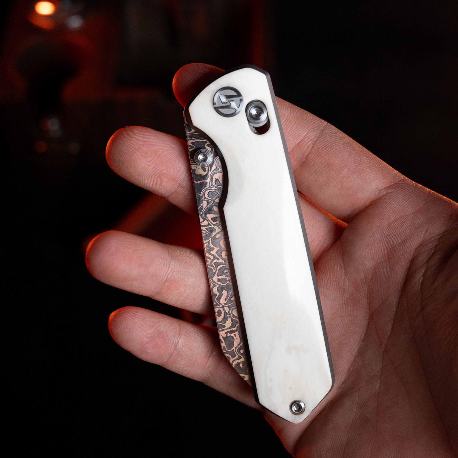 Imperial Penguin M060(3.35''+Damascus Steel & Copper+Crystallized Titanium)-Axis lock-thumb stud