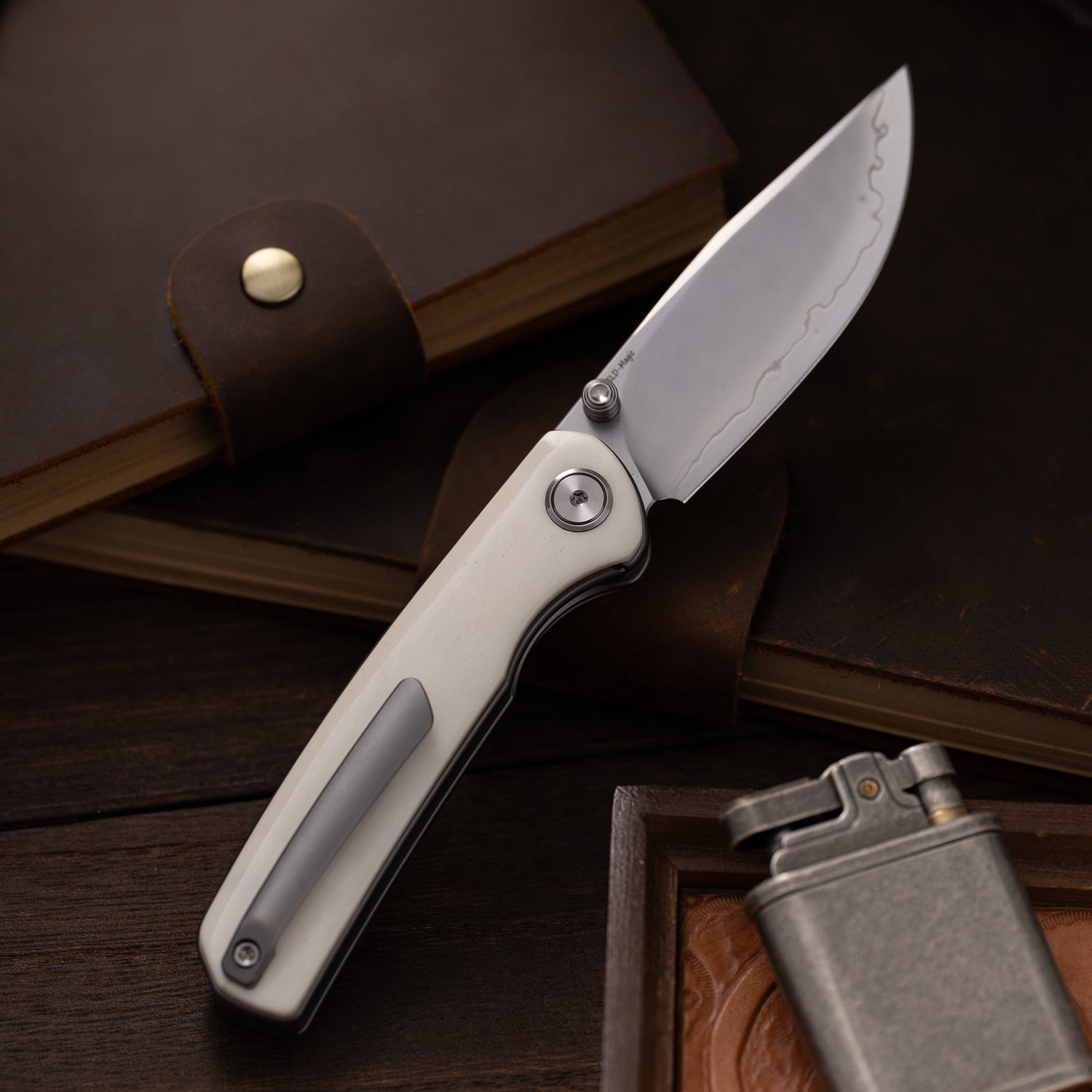 M070-SLD Folding Knife(3.07''+SLD Magic+Cow bone)-Liner Lock-thumb stud-OLITANS
